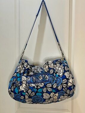 Vera Bradley Blue Floral Quilted Weekender Large Duffel Bag with Strap